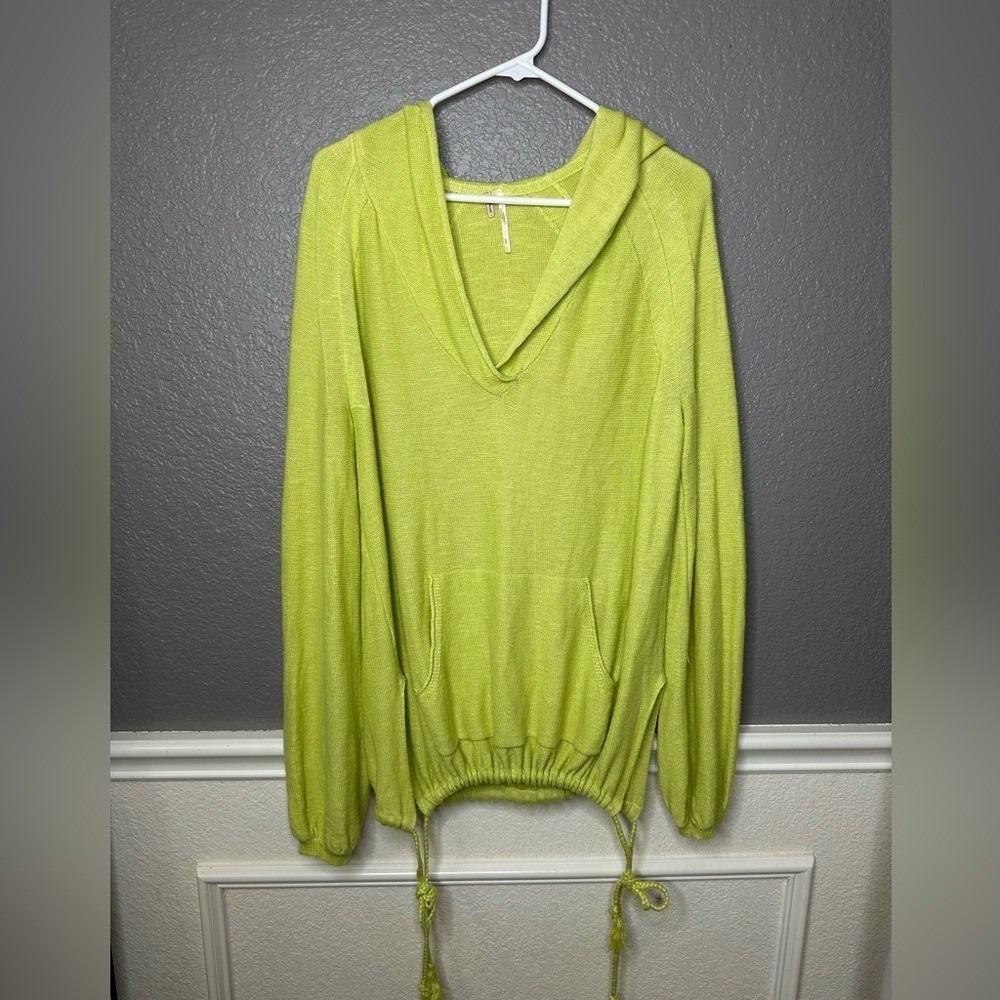 Free People chartreuse linen blend "Optimistic Hoodie' sweater‎ size small